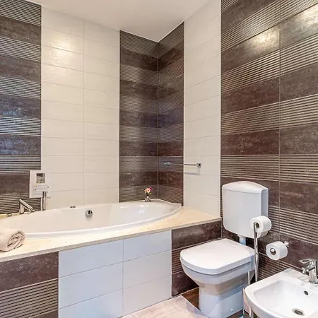 Azzuro Self Check In