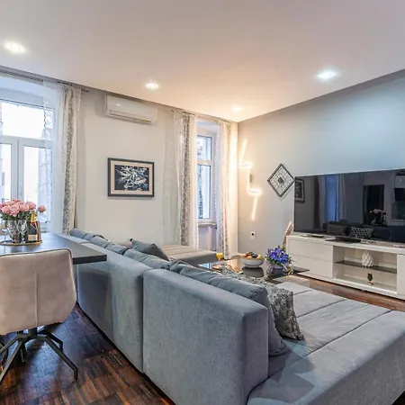 Azzuro Self Check In Apartament